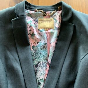 Ted Baker pants suit set ( 2 in ted baker, US 4-6)